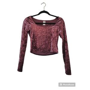 Abound Cropped Velvet Top Grape Small NWOT